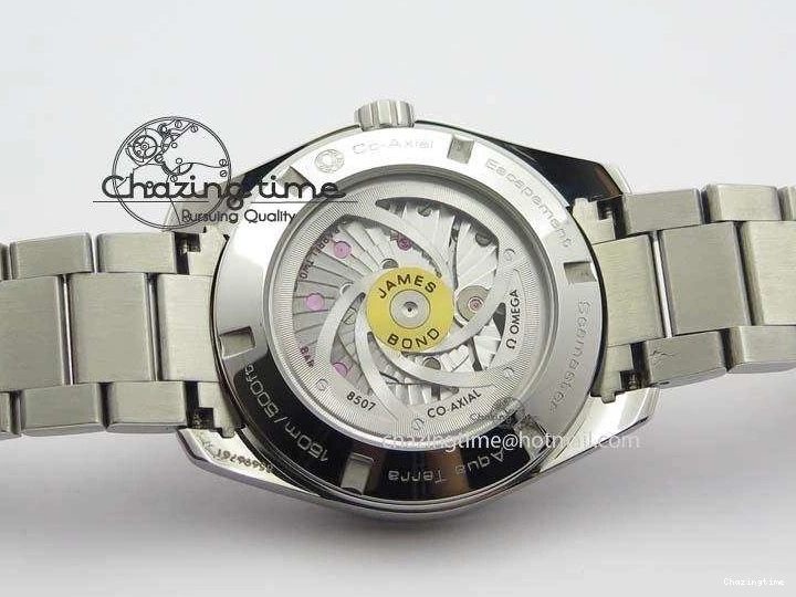 0822 QuickDry Aqua Terra ‘James Bond’ SS JHF Best Edition Blue Dial On SS Bracelet A 8203